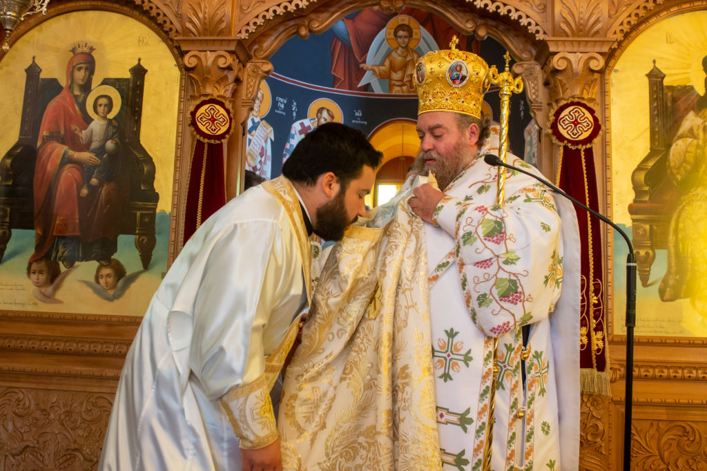 Αρχιερατικό Συλλείτουργο και χειροτονία στην Μεσσήνη