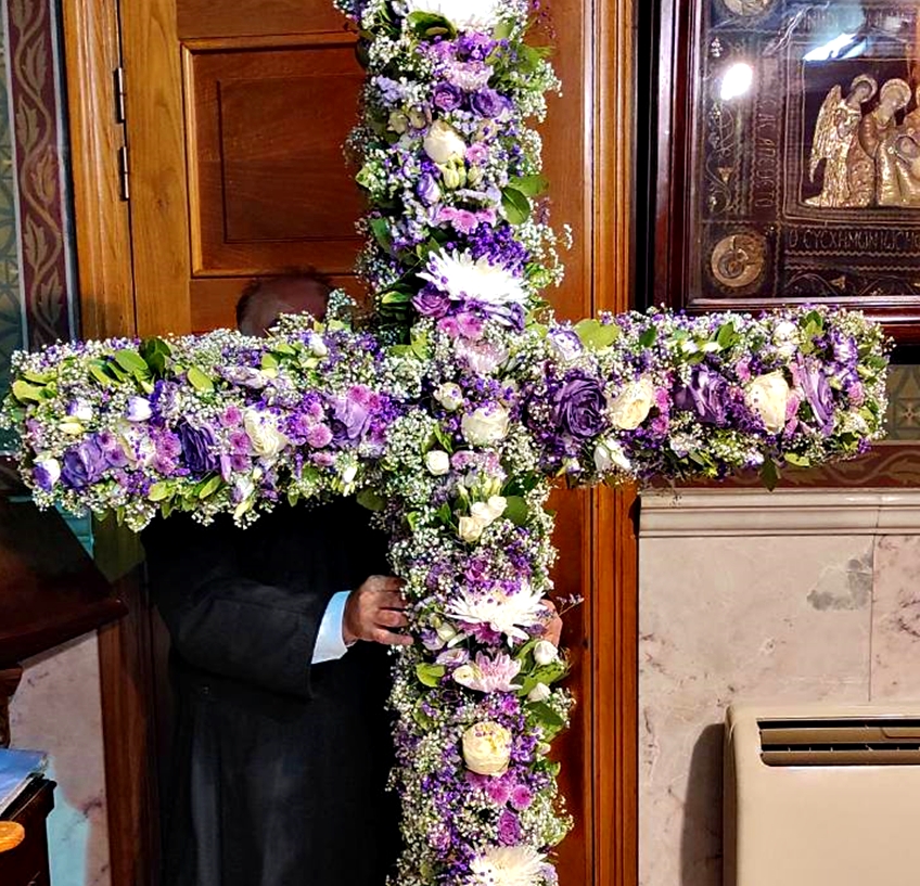 «Φώναξε» μοσχοβολιά η Αγρυπνία στην Αγία Παρασκευή