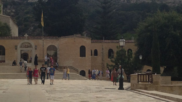 Πανηγυρίζει η Μονή του Αγίου Νεοφύτου στην Πάφο