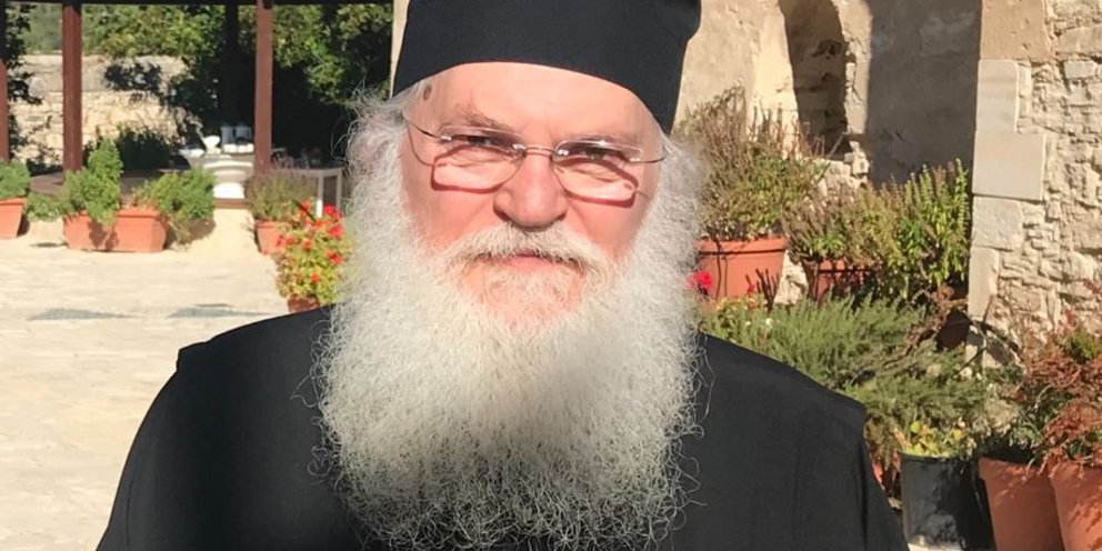 Ο Γέροντας Εφραίμ για την περιπέτεια της υγείας του και τους εμβολιασμούς