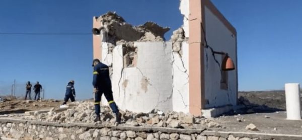 Силно земетресение в Крит причини сериозни щети на няколко църкви