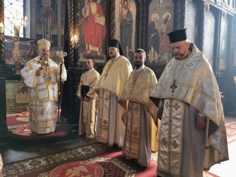 На Кръстовден – офикия и две ръкоположения в Стара Загора