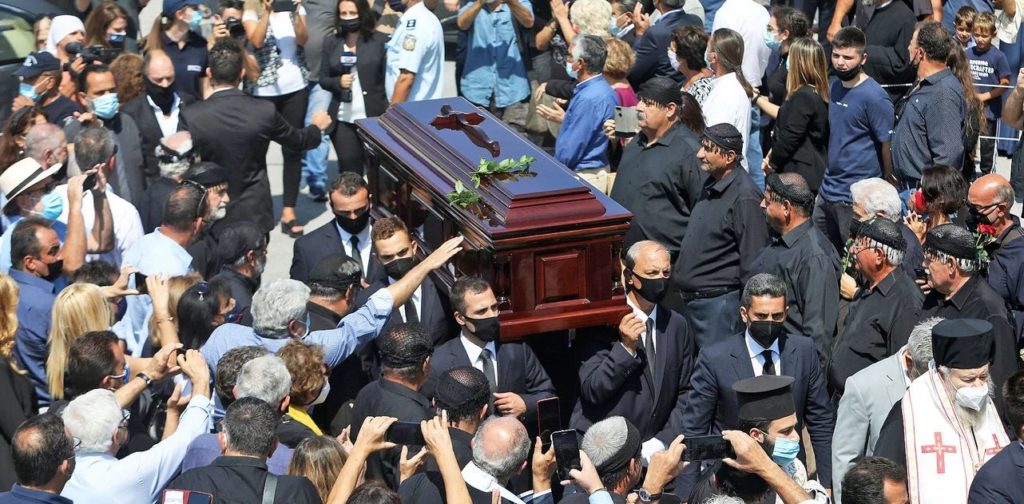 Με ριζίτικα τραγούδια το “ύστατο χαίρε” στον Μίκη Θεοδωράκη