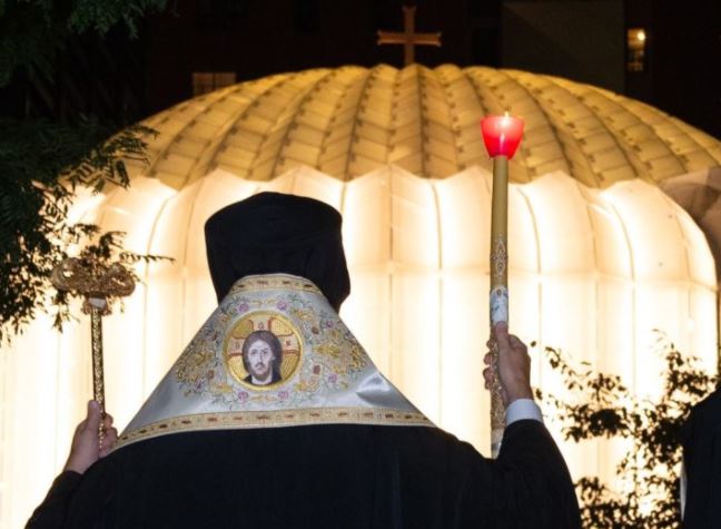Φωταγωγήθηκε ο Άγιος Νικόλαος στο Σημείο Μηδέν 20 χρόνια μετά