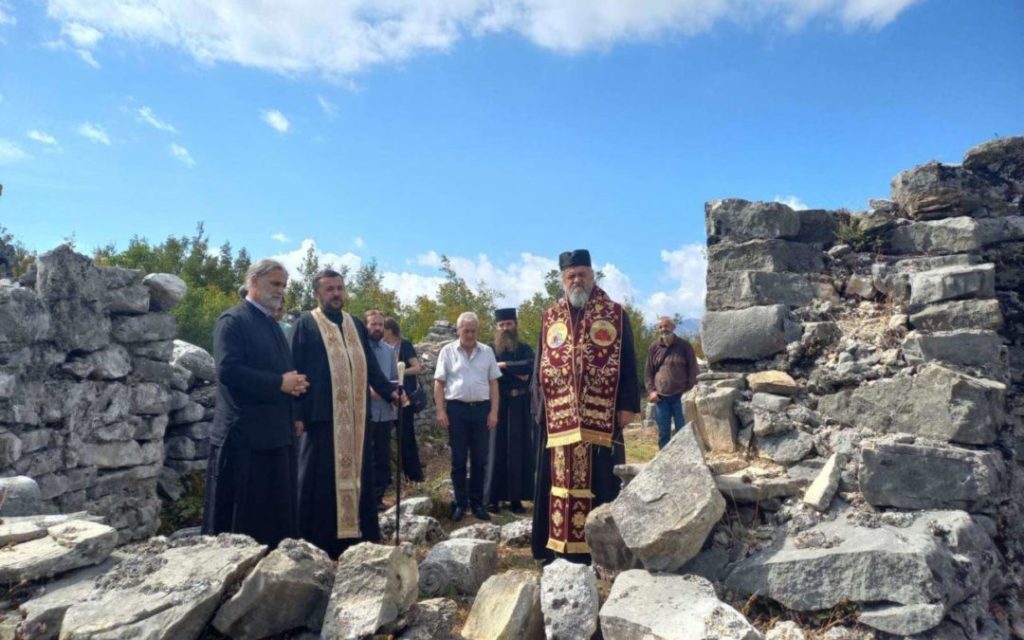 Владика Кирило: Мартинићка Градина својим предањем везана за Свете Немањиће