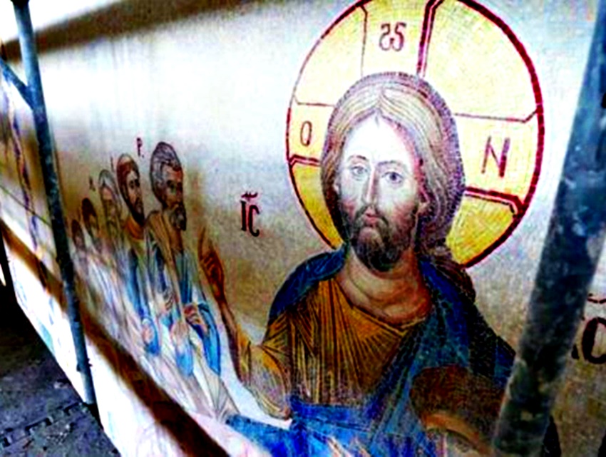 Εντυπωσιακά ψηφιδωτά στον Καθεδρικό Ναό Βουκουρεστίου