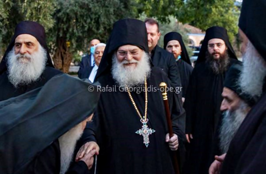 Η  επιστροφή του Γέροντα Εφραίμ στο Βατοπαίδι (ΒΙΝΤΕΟ)