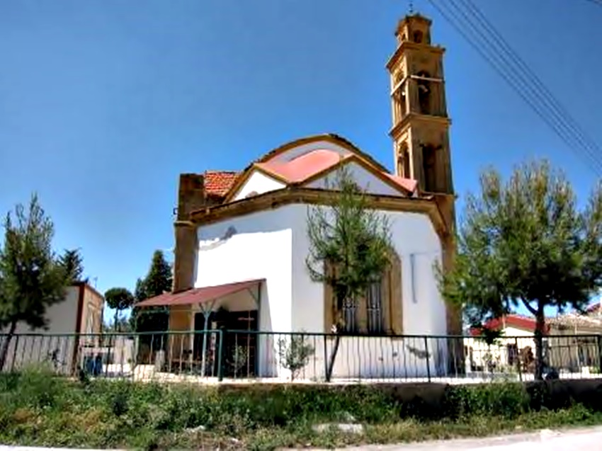 Οι εκτοπισμένοι της Μιας Μηλιάς εορτάζουν στην προσφυγιά