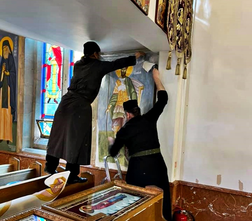 Μεγάλη Βρετανία: Αγιορείτες στην τελική φάση αγιογράφησης