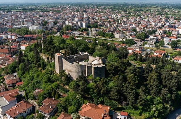Πλήθος αγρυπνιών στην πόλη των Τρικάλων