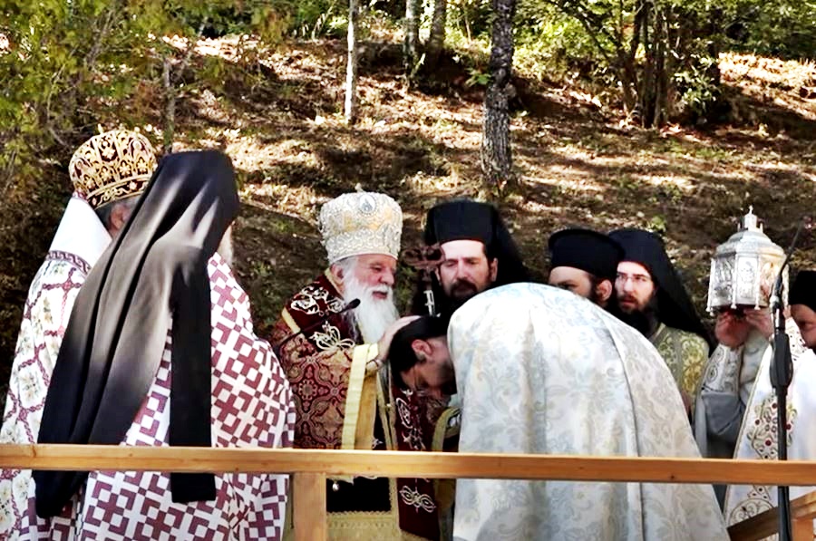 Εις Πρεσβύτερον Χειροτονία στην Μονή Δουσίκου (ΒΙΝΤΕΟ)