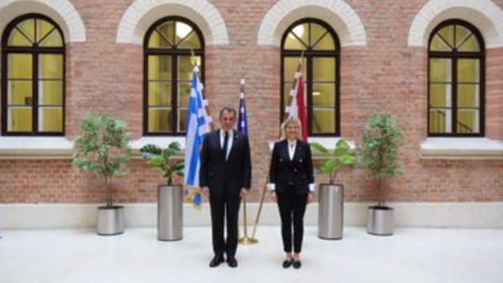 Αυστρία: Η Ελλάδα σηκώνει το κύριο βάρος των εξωτερικών συνόρων