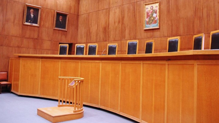 Φυλάκιση με αναστολή στον πατέρα που αντέδρασε στα μέτρα