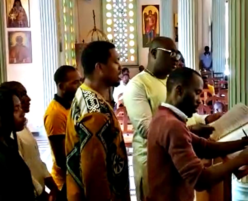 “Αγνή Παρθένε Δέσποινα” στο Καμερούν (ΒΙΝΤΕΟ)