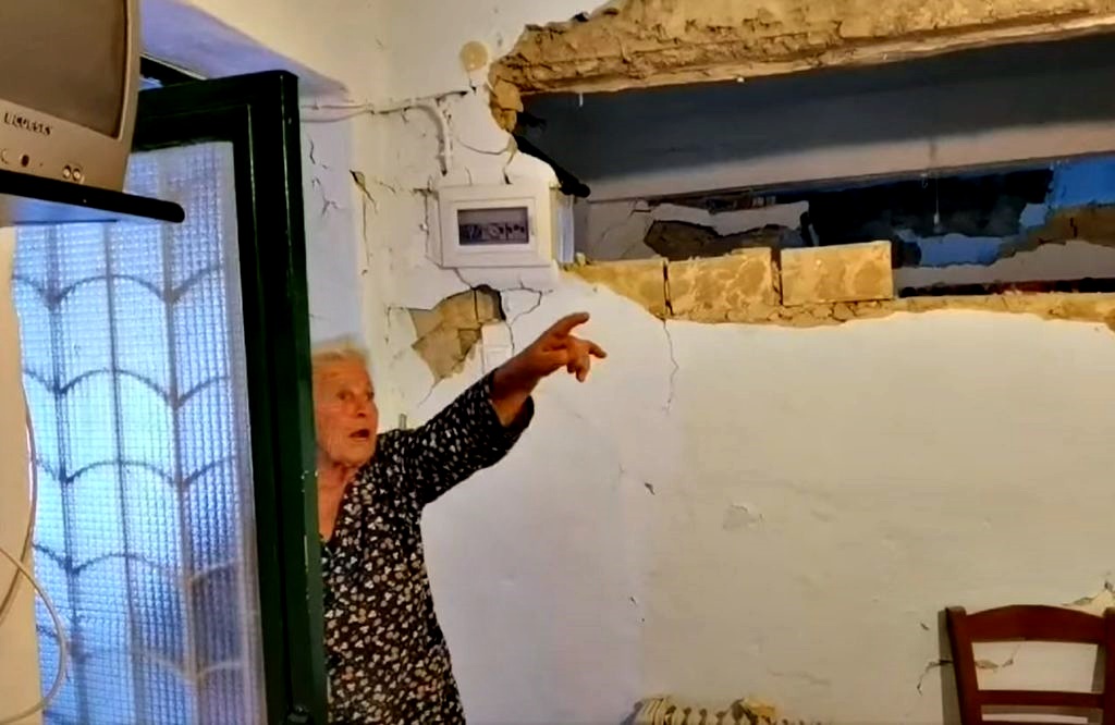 Κρητική φιλοξενία στα χαλάσματα: Έλα παιδί μου να σε κεράσω!