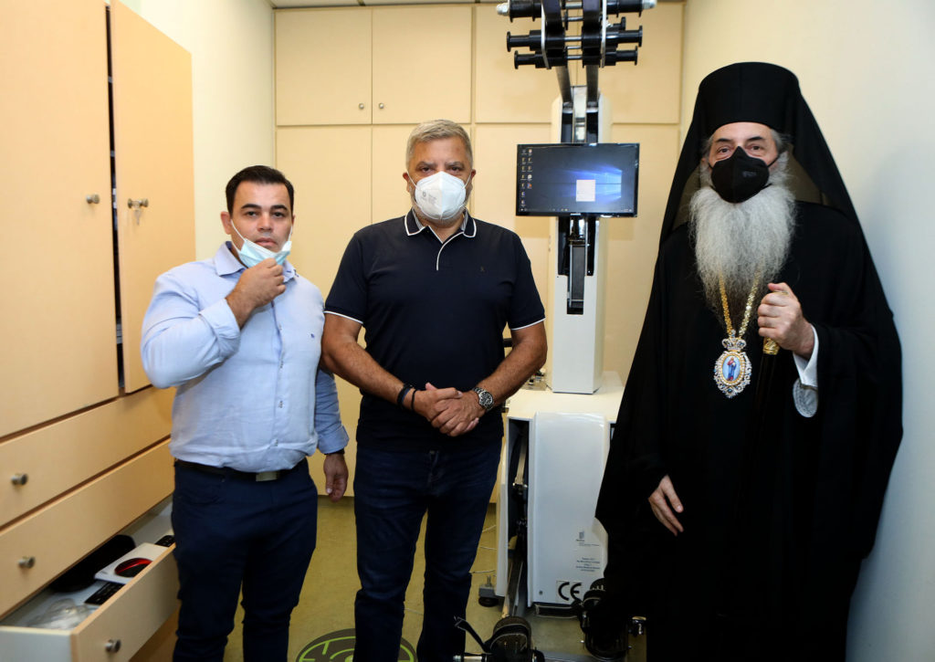 Δωρεά μηχανήματος κινησιοθεραπείας στο Γηροκομείο Πειραιώς