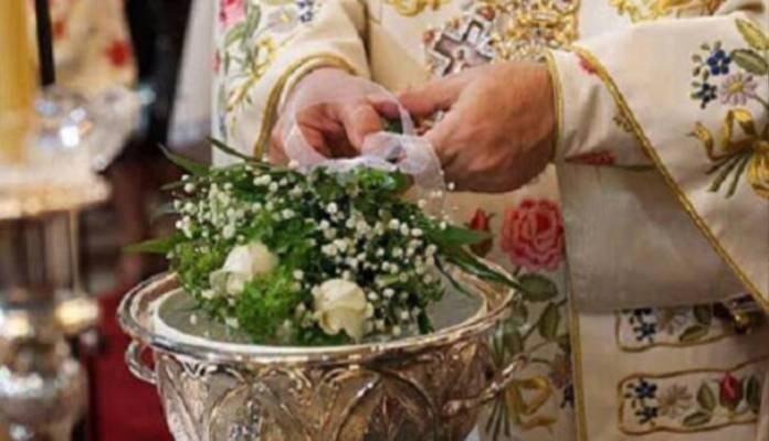 Δεν θα πραγματοποιηθεί αγιασμός οικιών, επιχειρήσεων, καταστημάτων, εργοστασίων