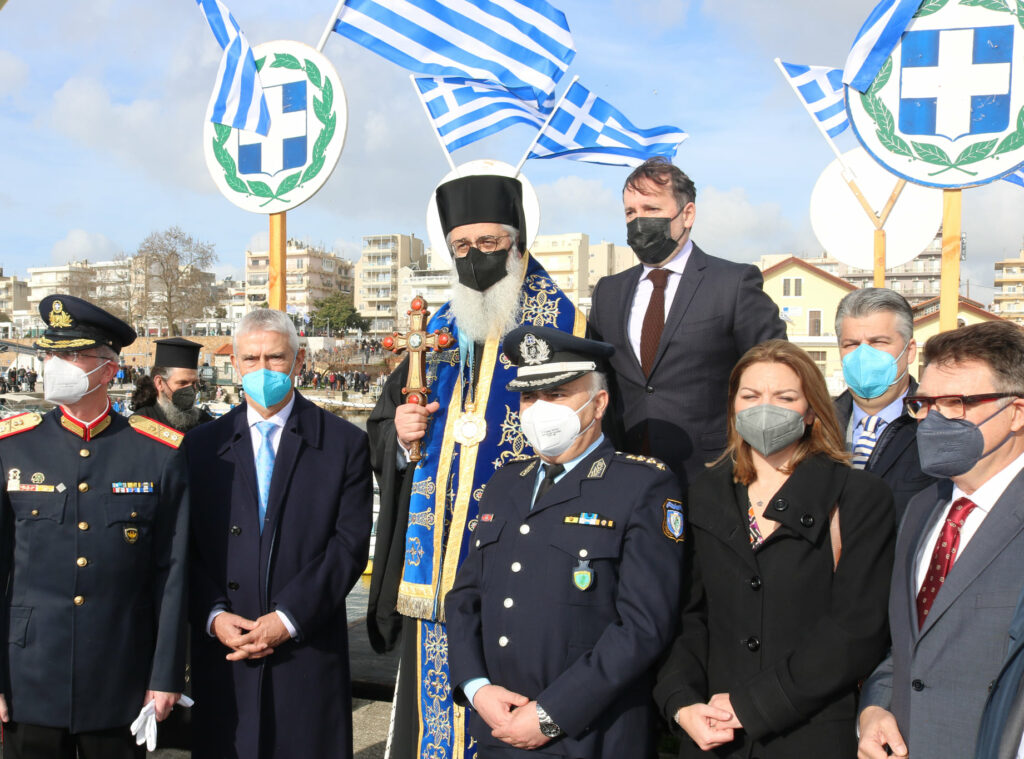 Κατάδυση του Τιμίου Σταυρού στο λιμάνι της Αλεξανδρούπολης