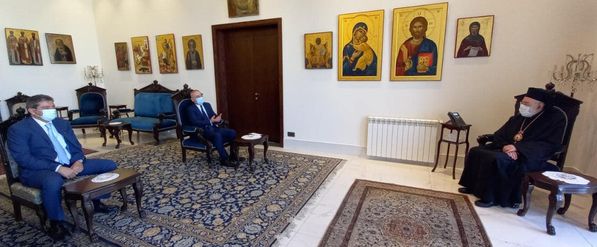 استقبل سيادة متروبوليت بيروت وتوابعها المطران الياس عوده رئيس حركة التغيير الأستاذ إيلي محفوض يرافقه القاضي بيتر جرمانوس.