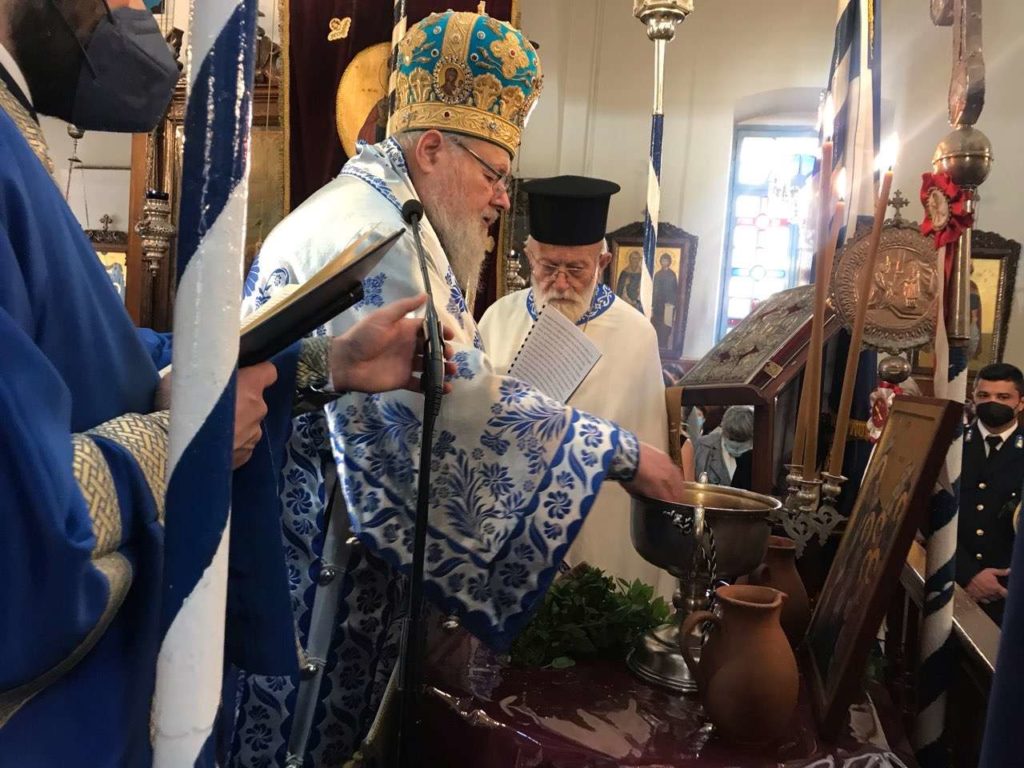 Δεσποτική εορτή των Θεοφανείων στον Μητροπολιτικό Ναό Εισοδίων της Θεοτόκου