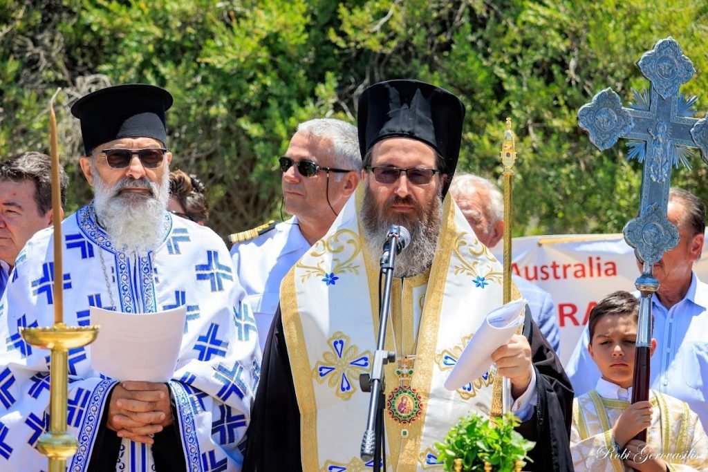 Retrieval of the Holy Cross from the Waters at Matilda Bay Reserve WA