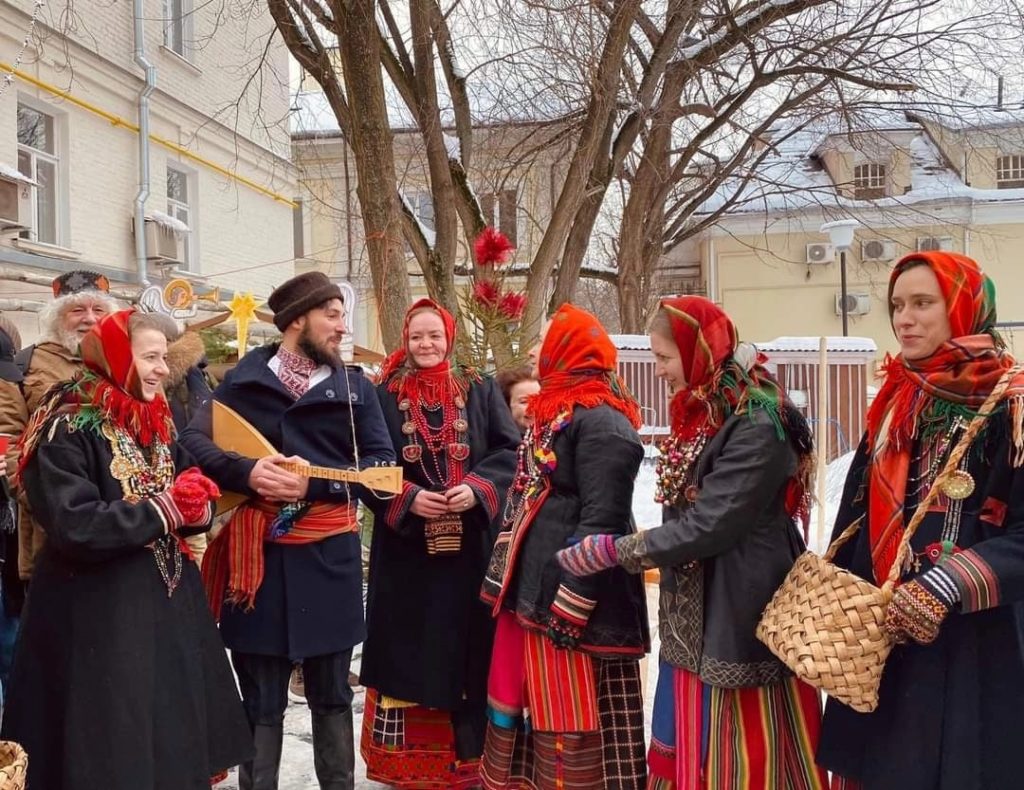 В Москве прошел благотворительный Рождественский марафон в поддержку бездомных