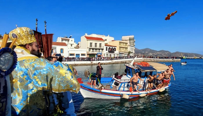 Εορτάσθηκαν τα Άγια Θεοφάνεια σε Χερσόνησο και Άγιο Νικόλαο