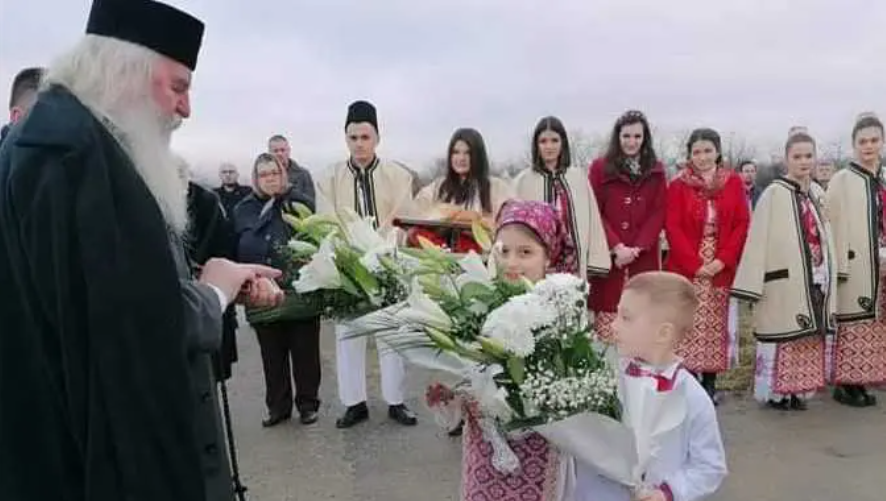 Mitropolitul Banatului a sfințit o capelă mortuară care va deservi două parohii