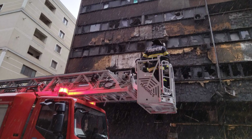 Solidaritate cu victimele incendiilor din Constanța: Colectă și construcție de case