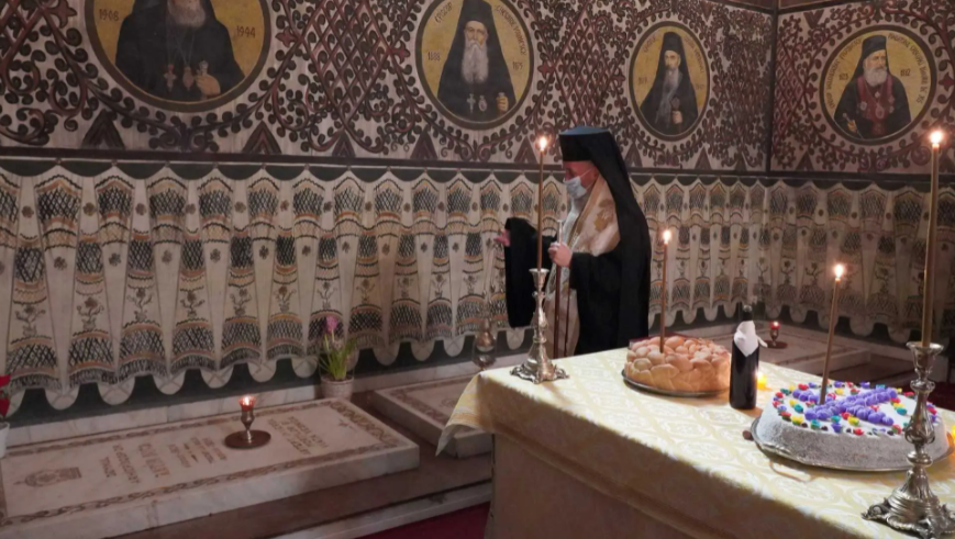 Ierarhii Antonie Plămădeală și Chesarie Păunescu, pomeniți la Catedrala Arhiepiscopală din Galați