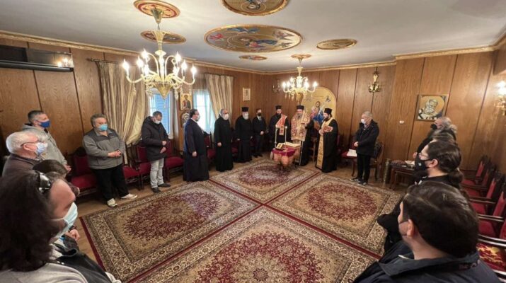 ΛΑΡΙΣΑ: Θερμές ευχές αντάλλαξαν Μητροπολίτης και υπάλληλοι