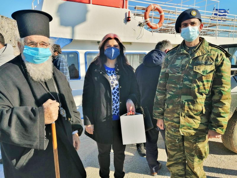 ΨΕΡΙΜΟΣ: Ο Μητροπολίτης καλωσόρισε τον οπλίτη ιατρό